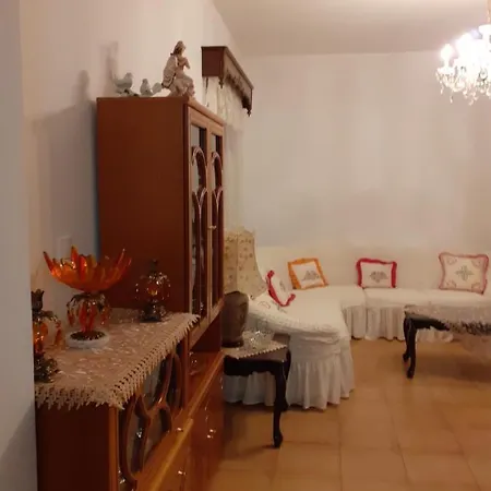 Aperi Village House
